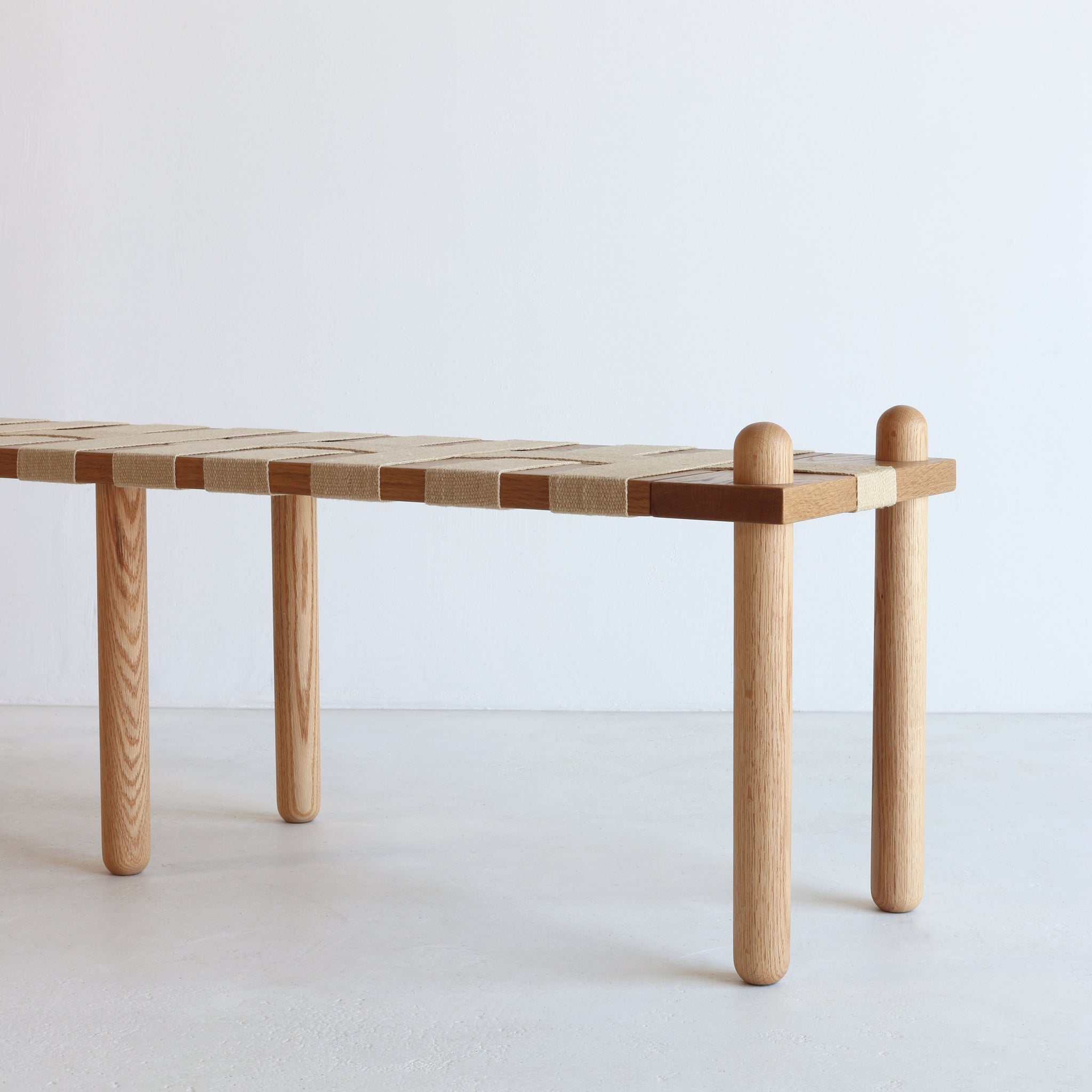 CAPSULE BENCH oak | 60"