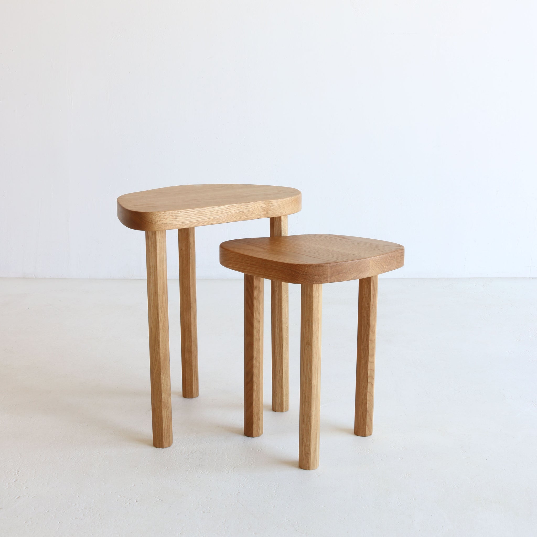 JOON NESTING TABLES    oak