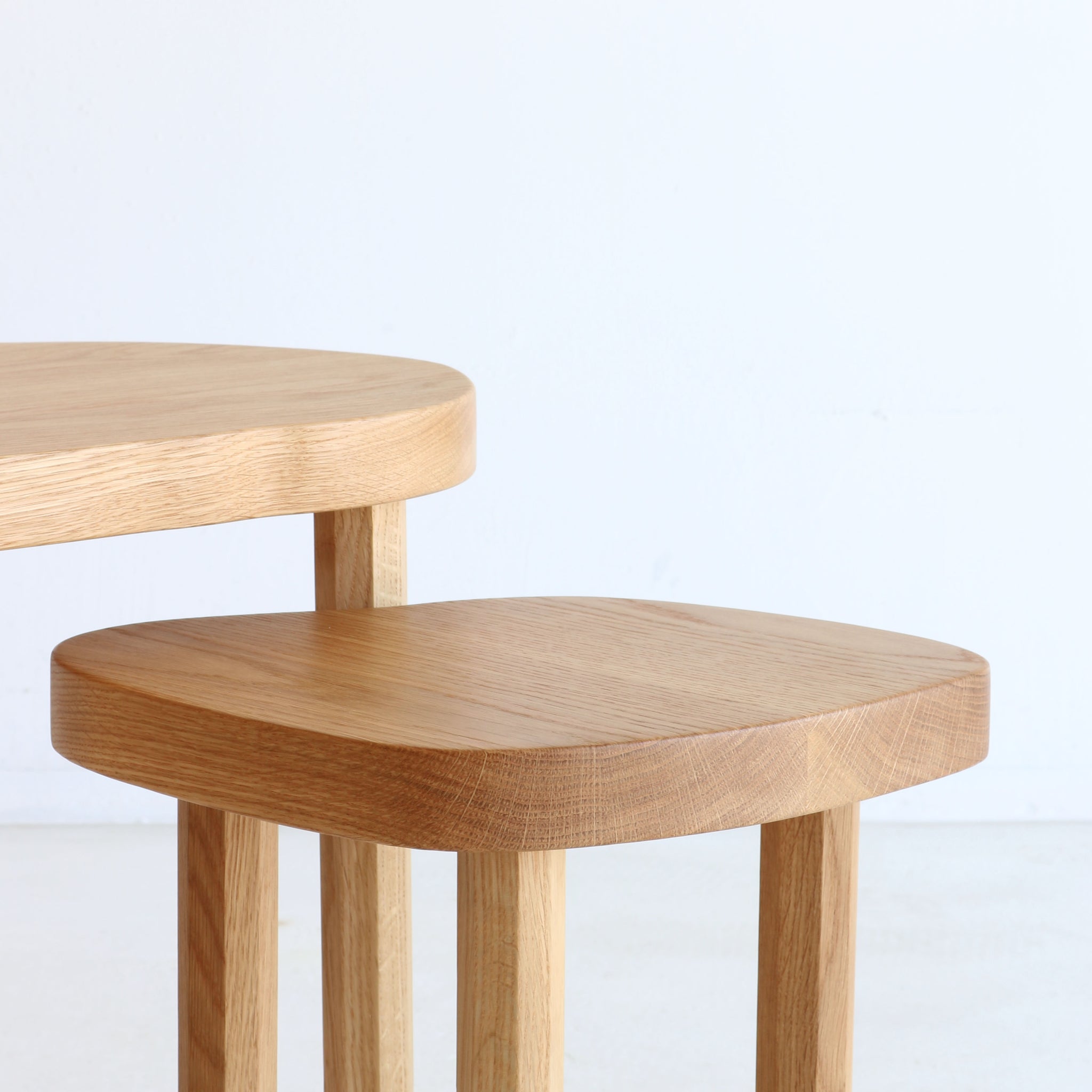 JOON NESTING TABLES    oak