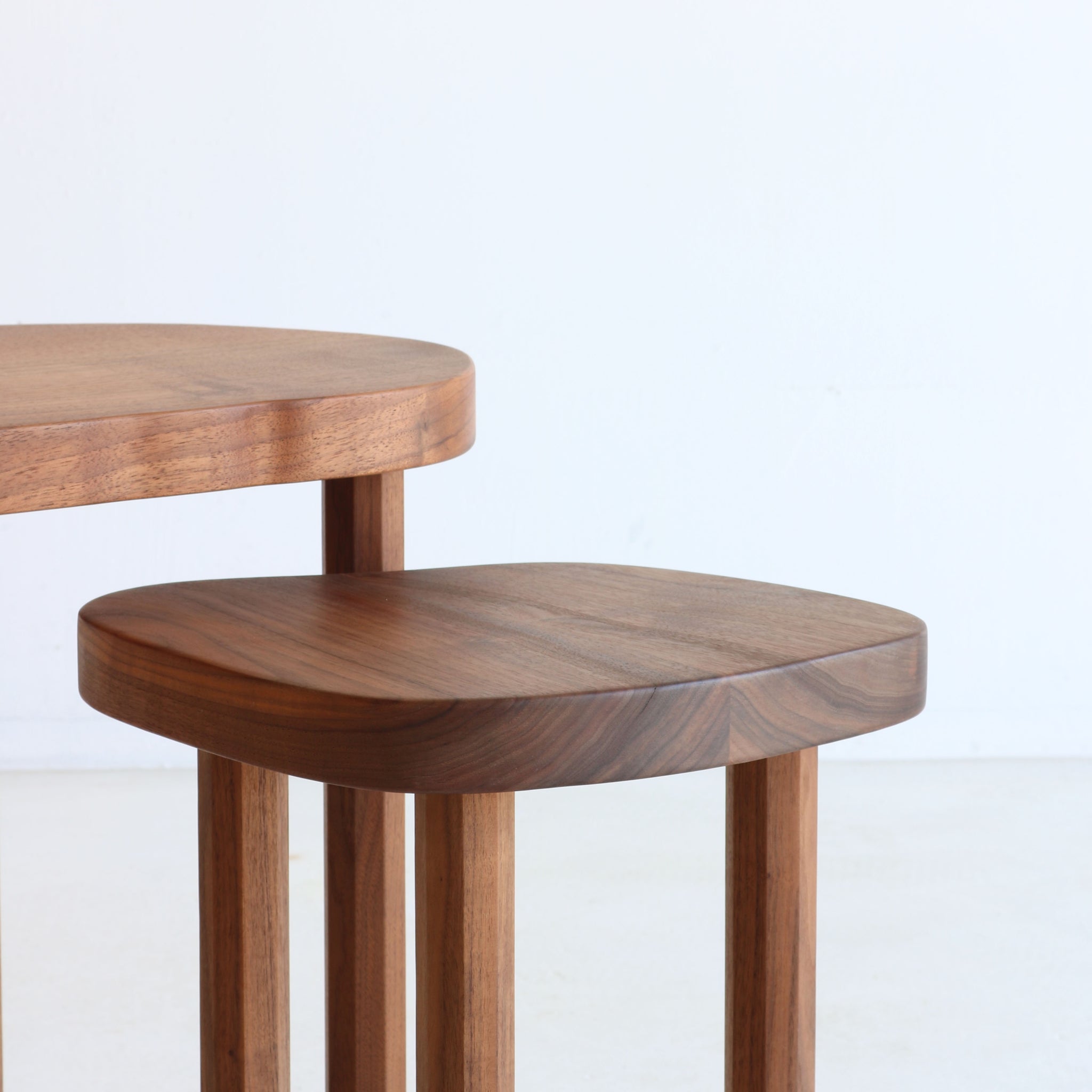 JOON NESTING TABLES     walnut