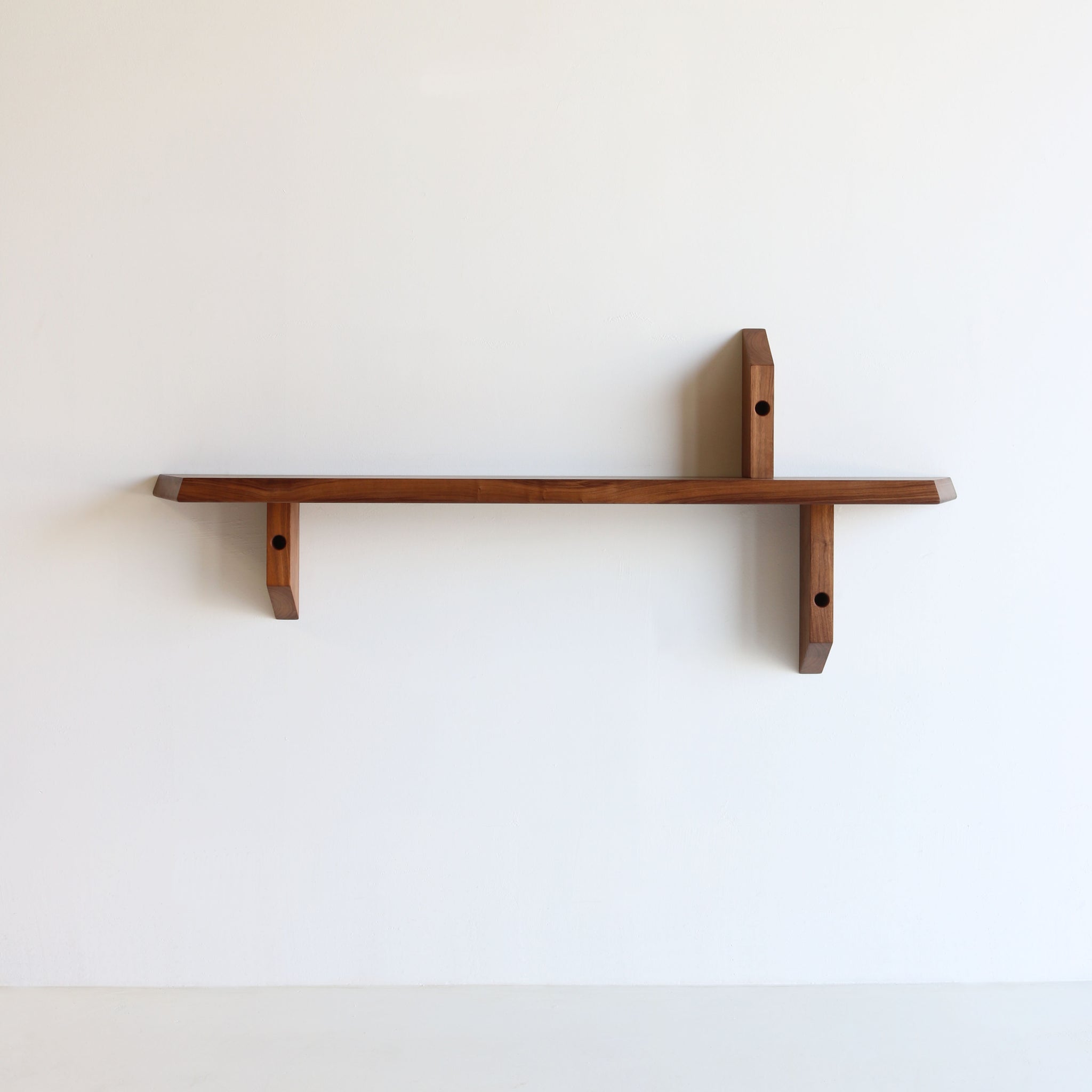 SLIGHT SHELF walnut | 60"