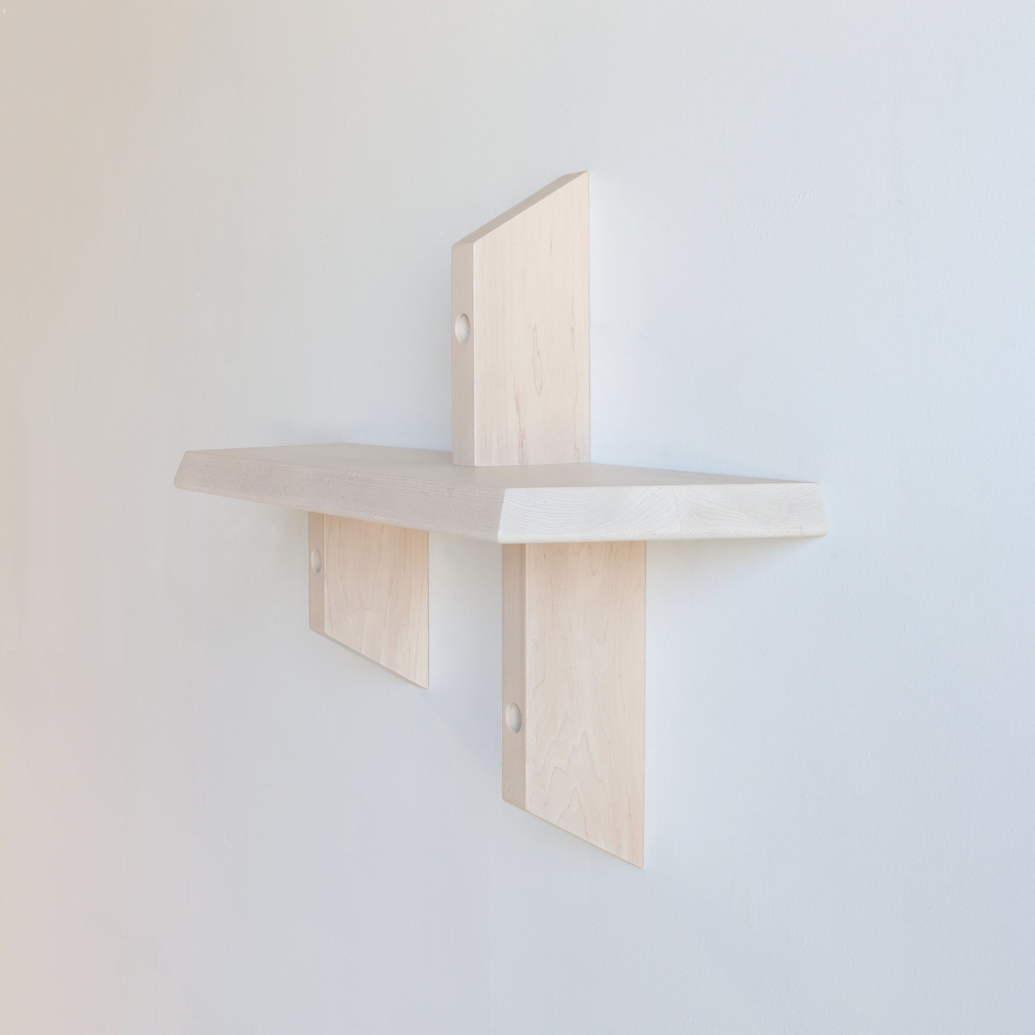 SLIGHT CONSOLE SHELF maple | 36"