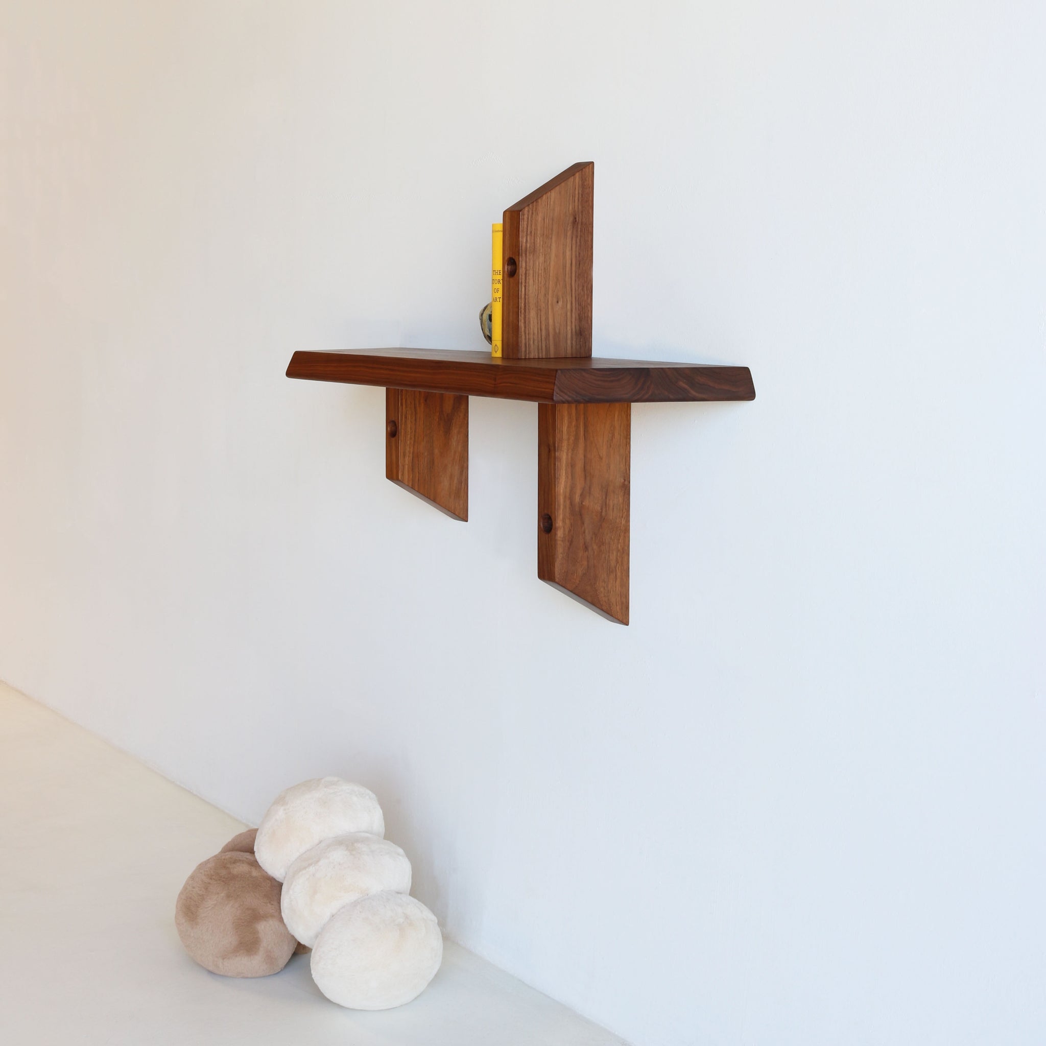 SLIGHT CONSOLE SHELF walnut | 36"