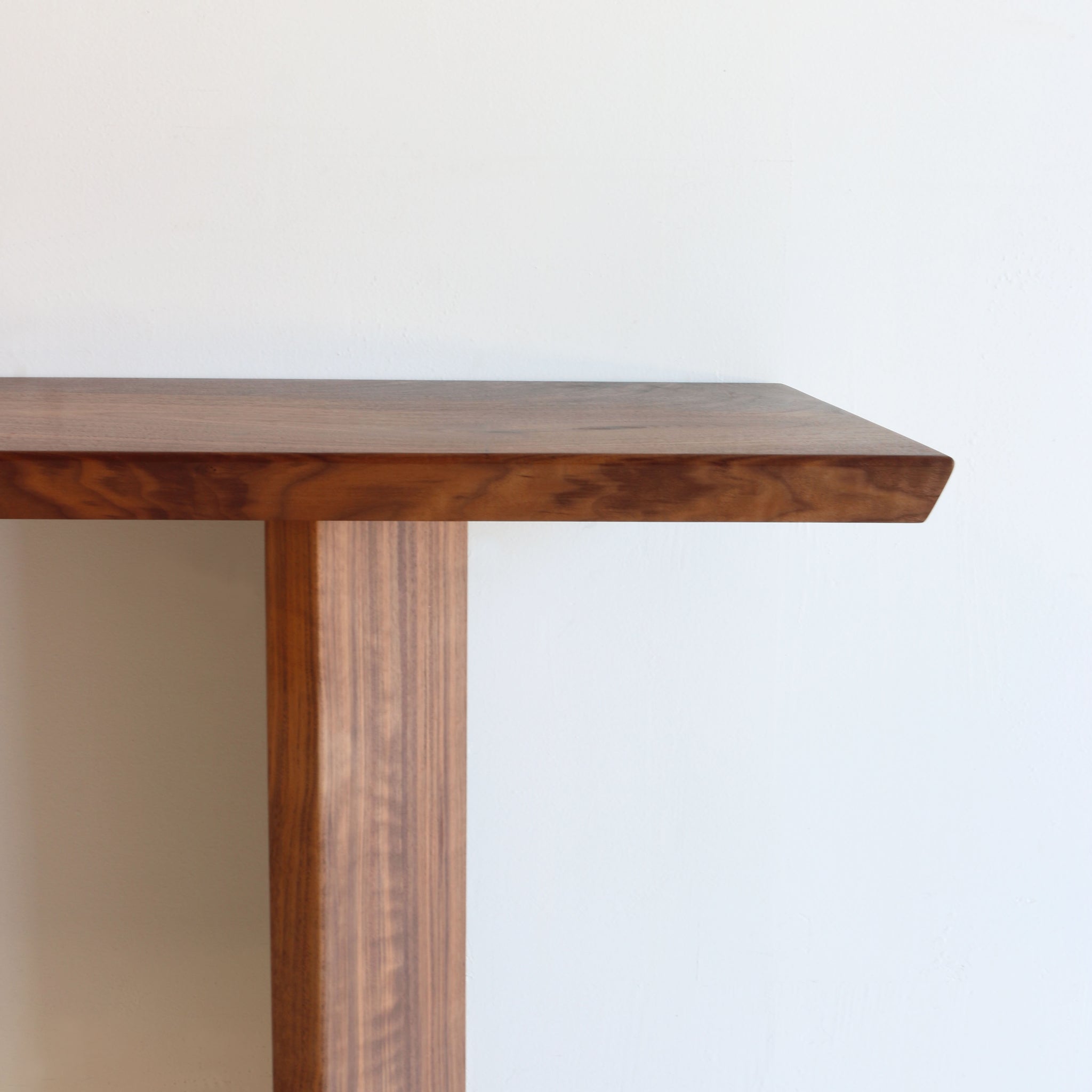 SLIGHT CONSOLE TABLE walnut | 72"