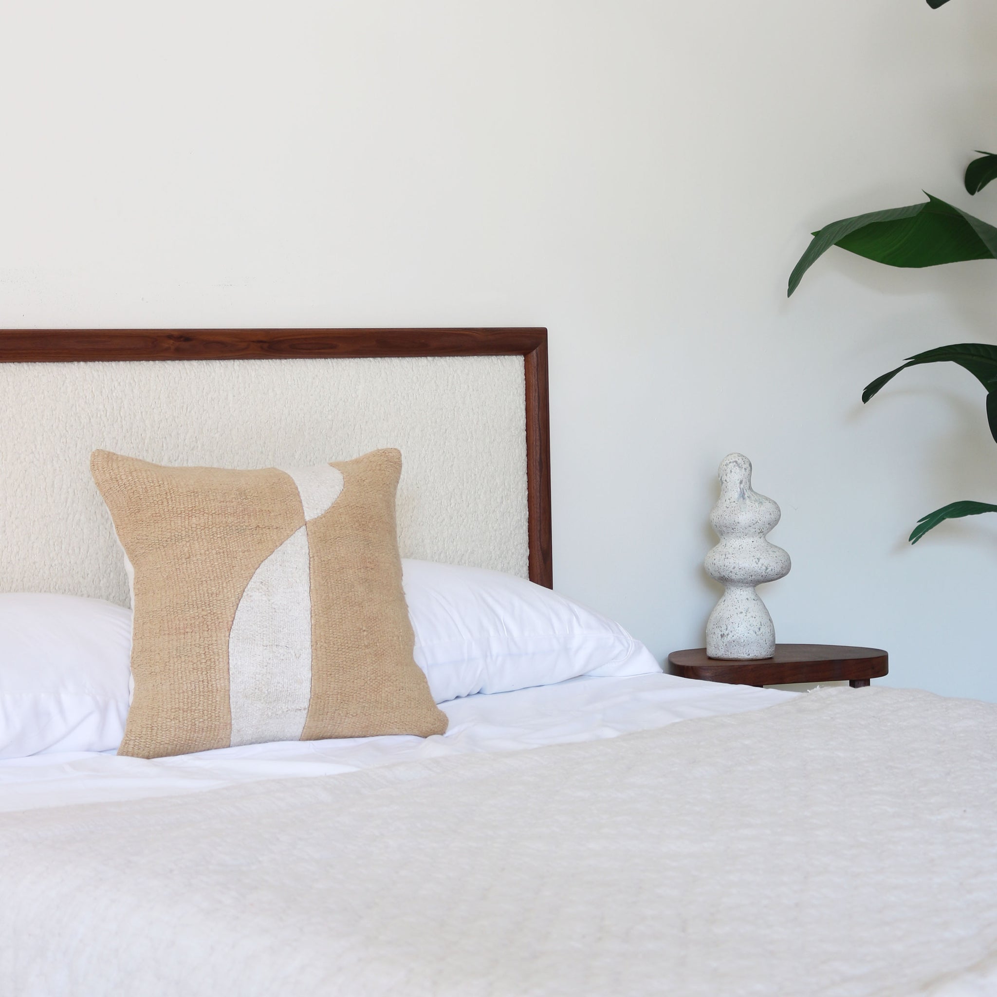 FORMA No.2 PILLOW 20"x20"