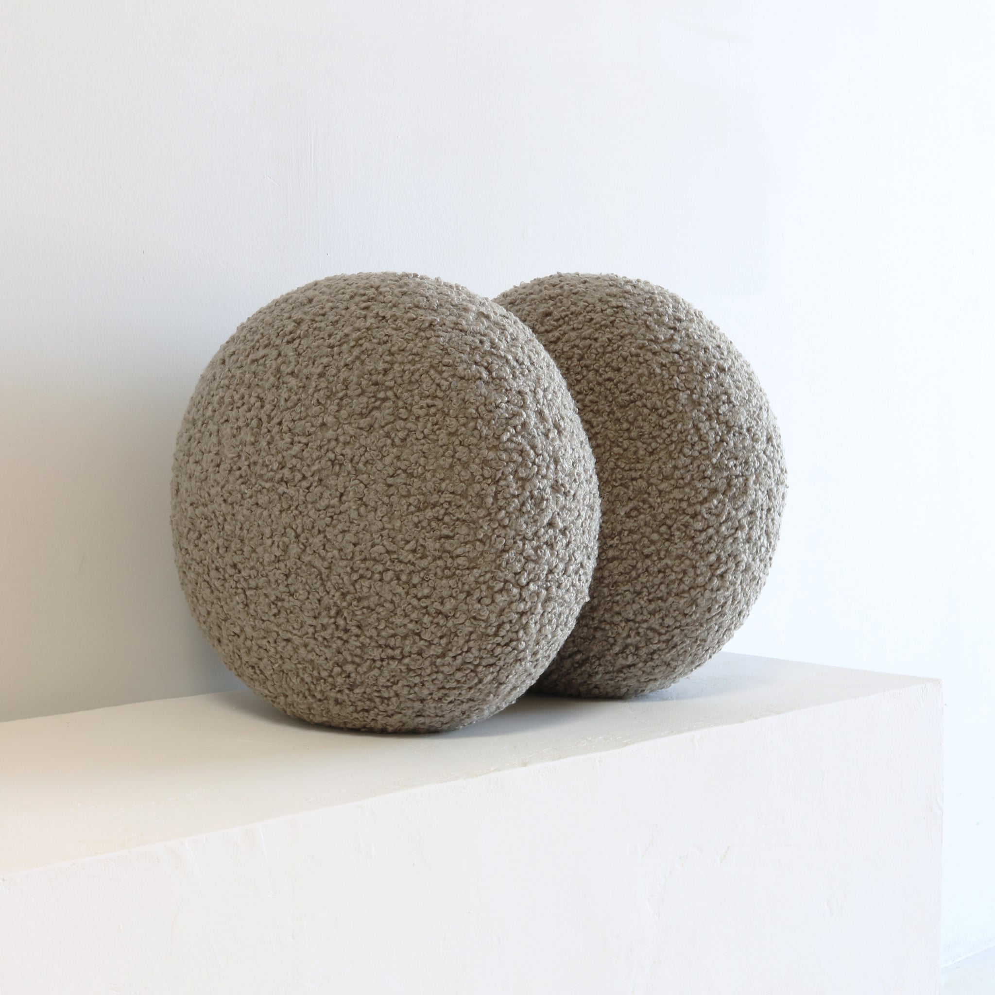 PUFF PILLOW textured bouclé | large double - stone