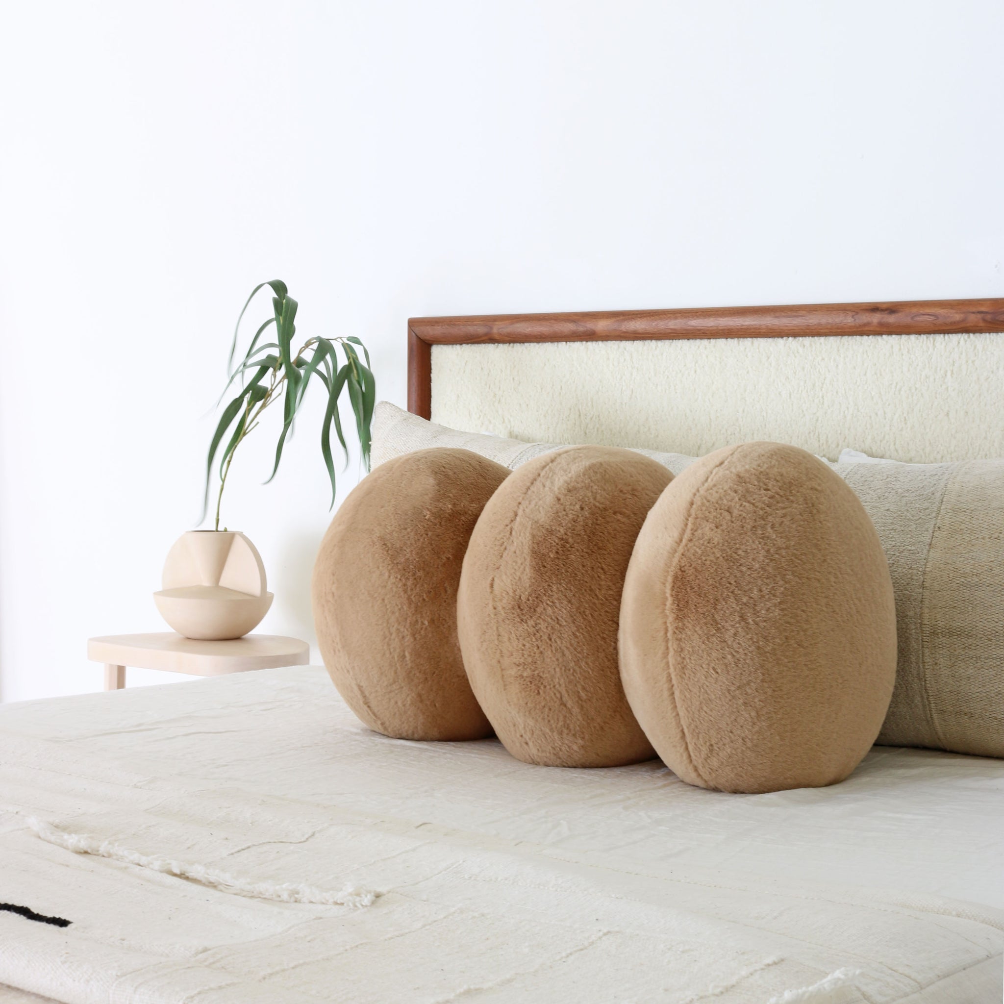 PUFF PILLOW faux shearling | sand